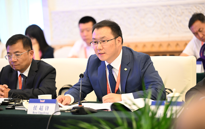 任总讲话.jpg