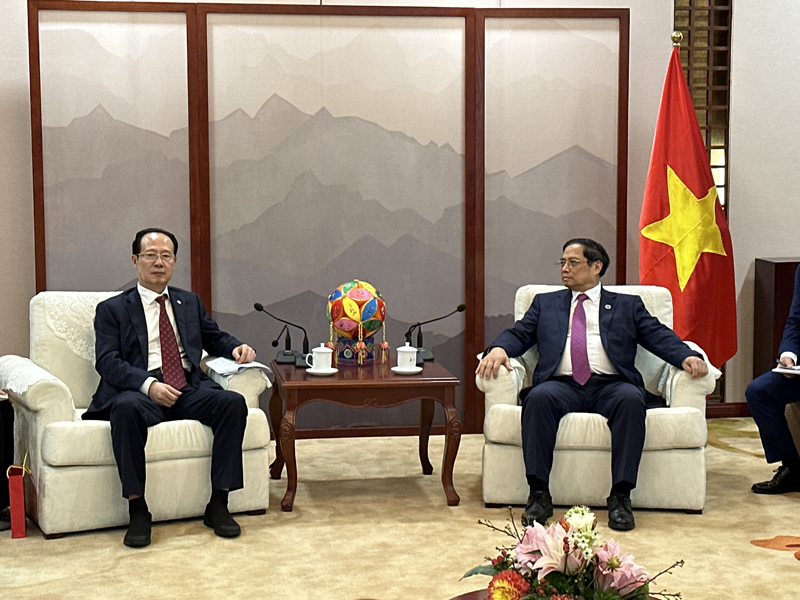 丁焰章董事长拜会越南总理1(2).jpg